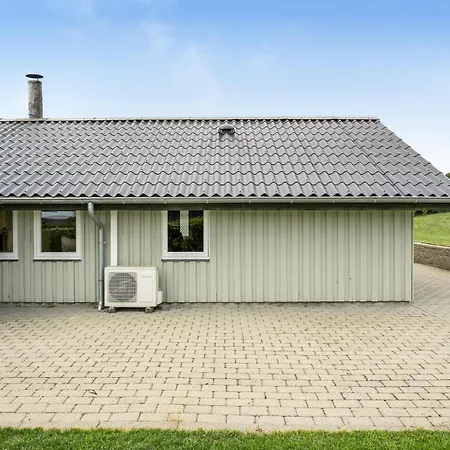 Brombaervaenget Xi *